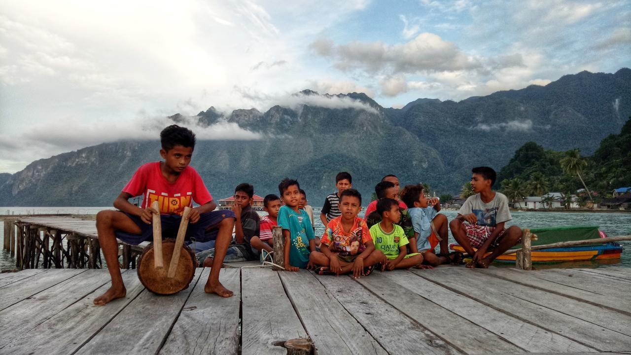 Ora Sunrise View Hotel Saleman Bagian luar foto